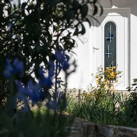 G&g With Swimming Pool * Pula