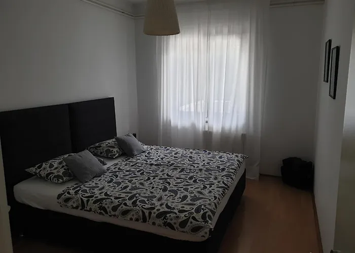 G&g With Swimming Pool * Póla