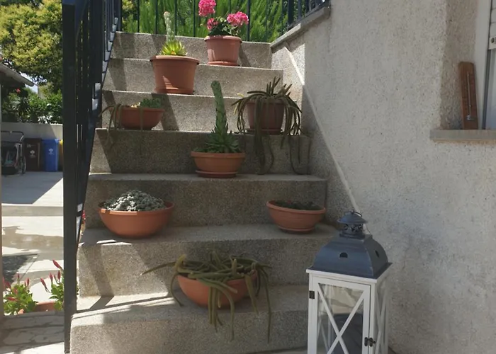 G&g With Swimming Pool * Póla