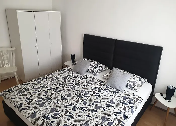 G&g With Swimming Pool Apartman