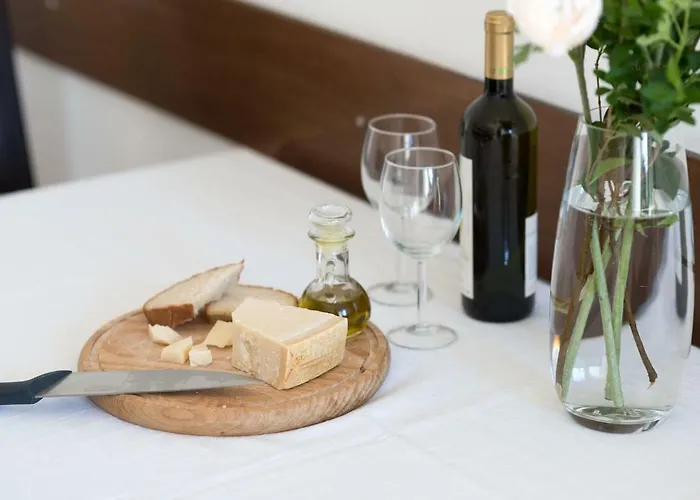 G&g With Swimming Pool * Póla