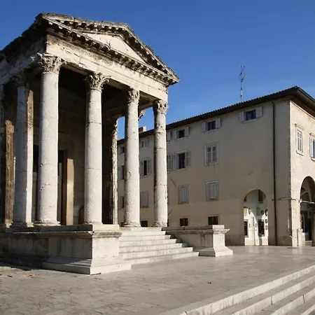 Appartement G&g With Swimming Pool